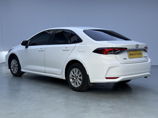 Toyota Corolla - фото 4
