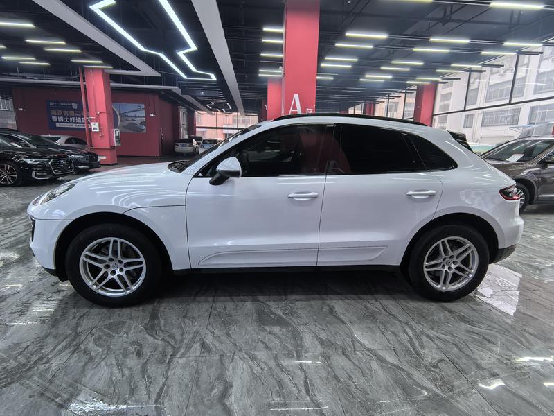 Porsche Macan - фото 3