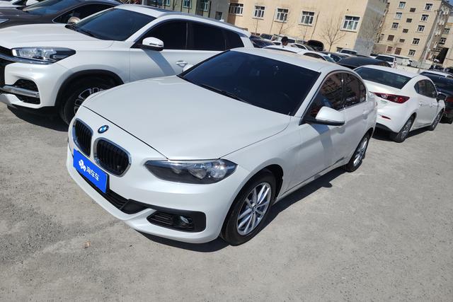 BMW 1-Series - фото 0