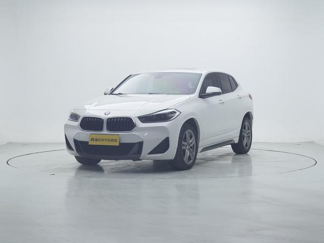 BMW X2 - фото 0