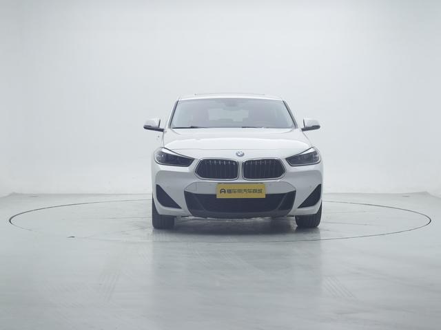 BMW X2 - фото 1