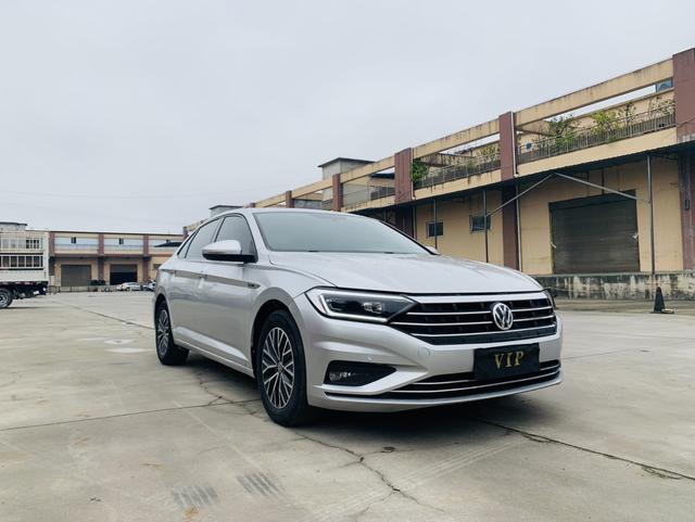 Volkswagen Sagitar - фото 2