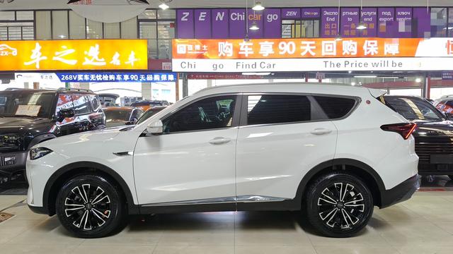 Jetour X70 PLUS - фото 2
