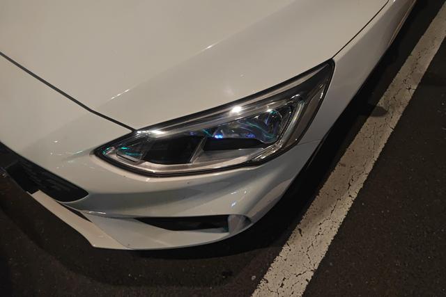 Ford Focus - фото 1