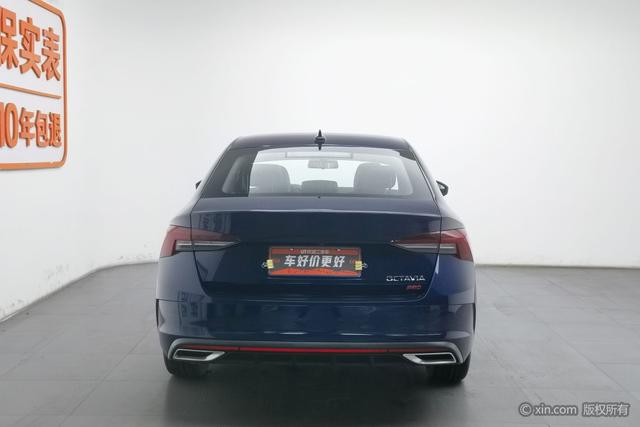 Skoda Octavia - фото 3