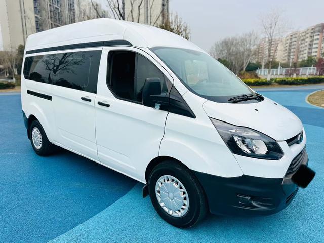 Ford Transit - фото 1