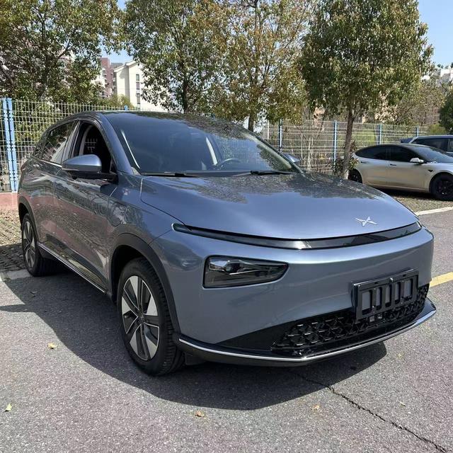 XPeng G3 - фото 2
