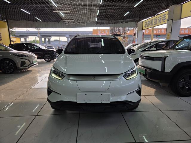BYD Yuan Pro - фото 1