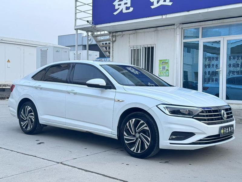 Volkswagen Sagitar - фото 2