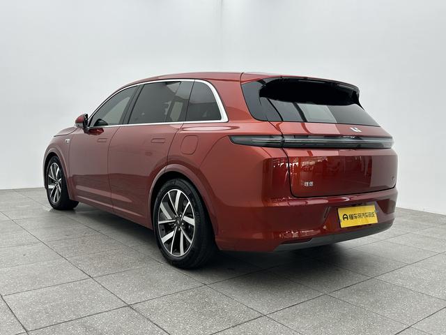 Li Auto L7 - фото 4