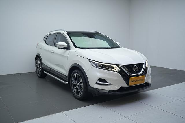 Nissan Qashqai - фото 2