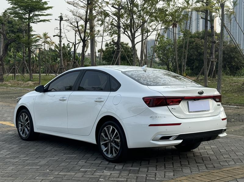 Kia K3 - фото 3