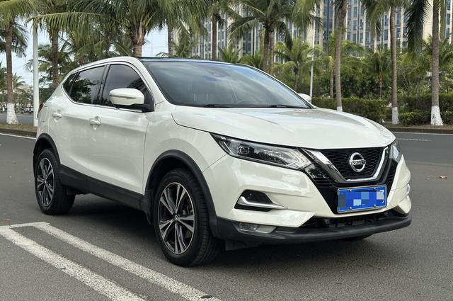 Nissan Qashqai - фото 2