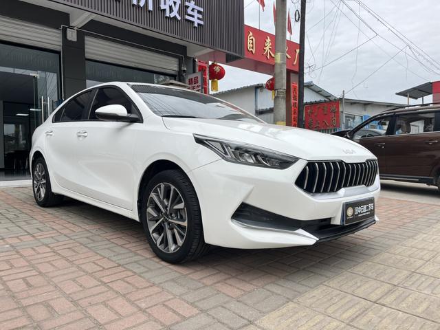 Kia K3 - фото 2