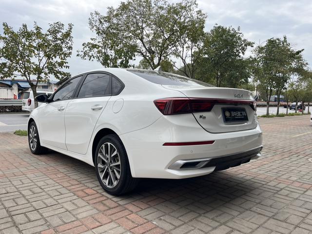 Kia K3 - фото 4