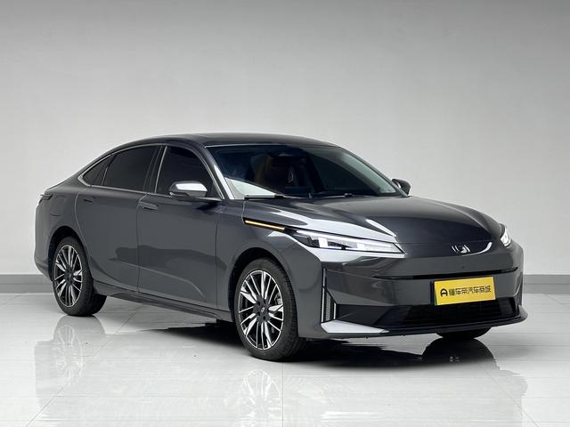 Changan Qiyuan A05 - фото 2