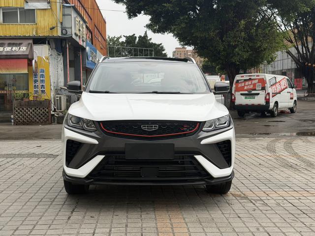 Geely Binyue - фото 1