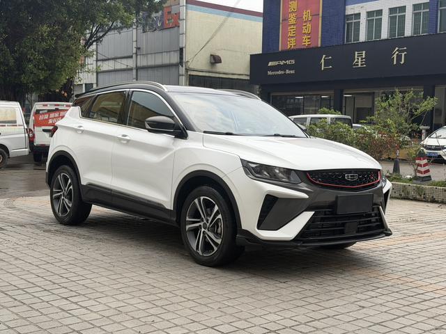 Geely Binyue - фото 2