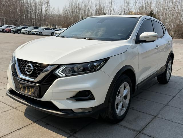 Nissan Qashqai - фото 0