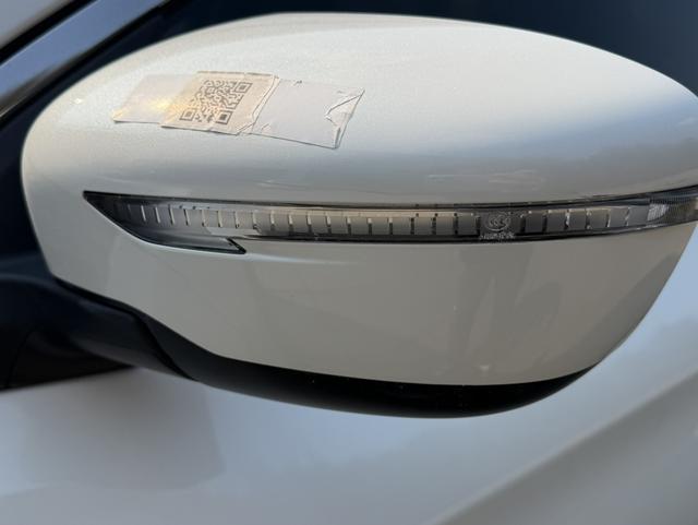 Nissan Qashqai - фото 4