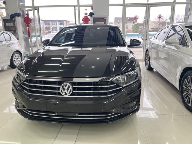 Volkswagen Sagitar - фото 1