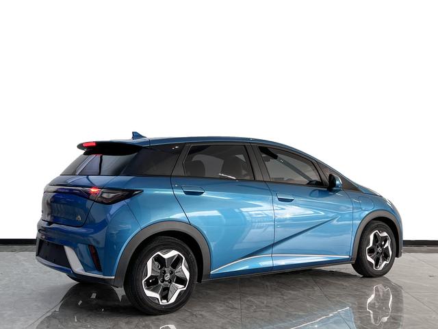 BYD Dolphin - фото 3