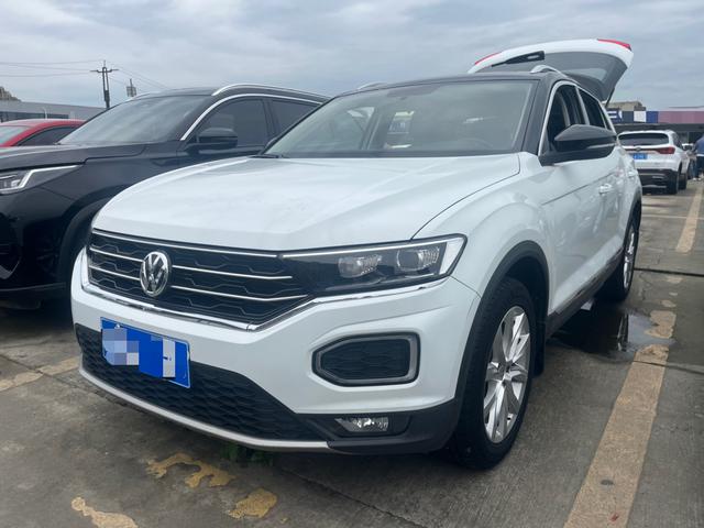 Volkswagen T-Roc - фото 0