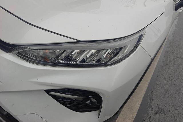Toyota Wildlander - фото 1