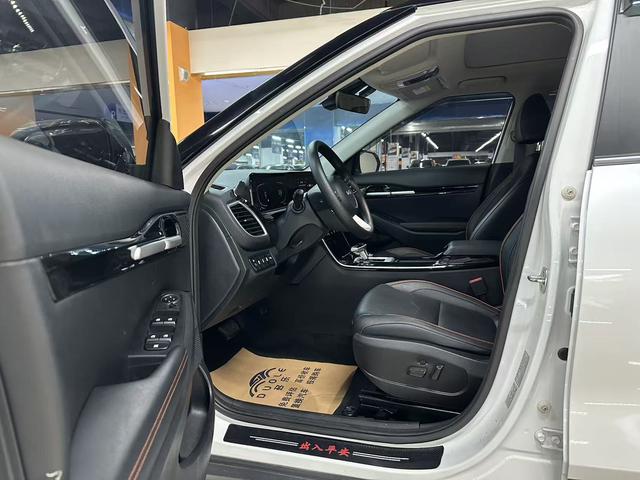 Kia Seltos - фото 4
