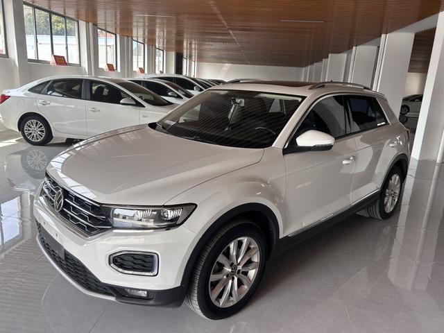 Volkswagen T-Roc - фото 0