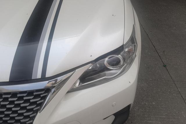 Lexus CT - фото 1