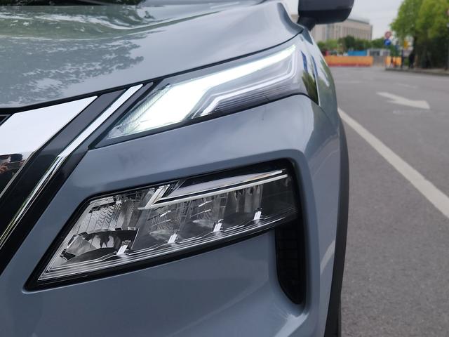 Nissan X-Trail - фото 3