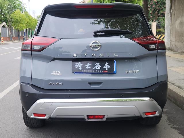 Nissan X-Trail - фото 4