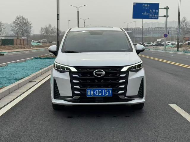 GAC Trumpchi Trumpchi M6 - фото 1