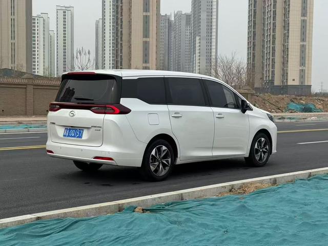 GAC Trumpchi Trumpchi M6 - фото 3
