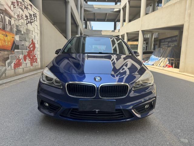 BMW 2-Series Active Tourer - фото 1