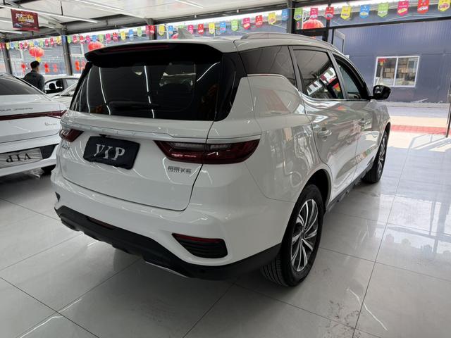 Geely Yuanjing X6 - фото 3