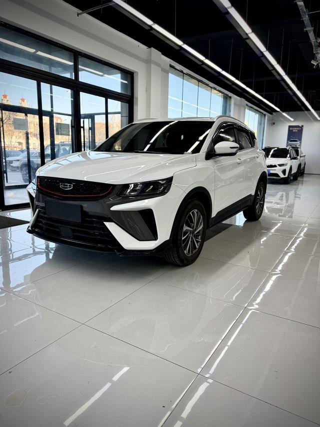 Geely Binyue - фото 0