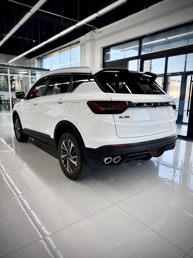 Geely Binyue - фото 3