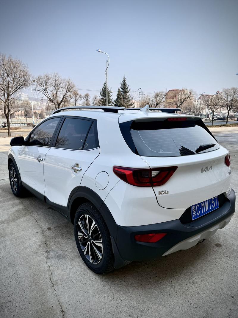 Kia Pegas - фото 4