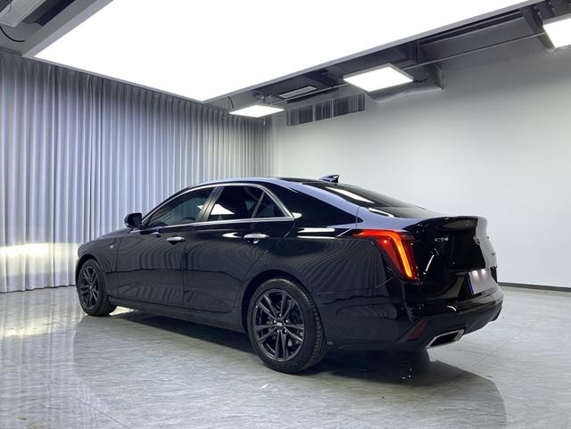 Cadillac CT4 - фото 3