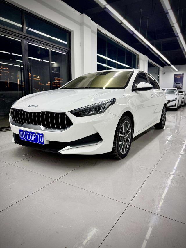 Kia K3 - фото 0