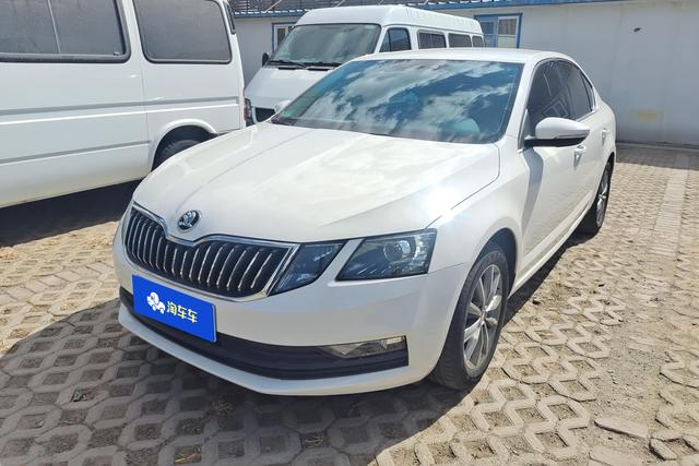 Skoda Octavia - фото 0