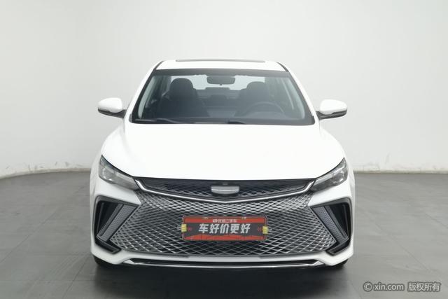 Geely Emgrand L Hi-P - фото 2