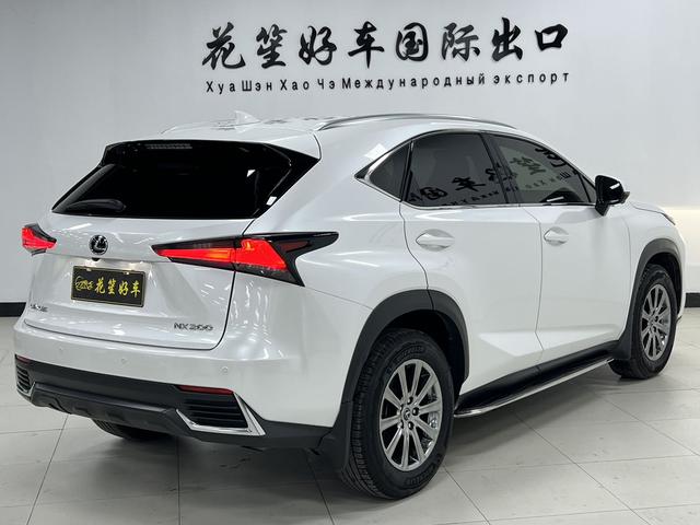 Lexus NX - фото 4