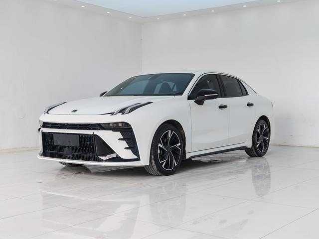 Lynk & Co 03 - фото 0