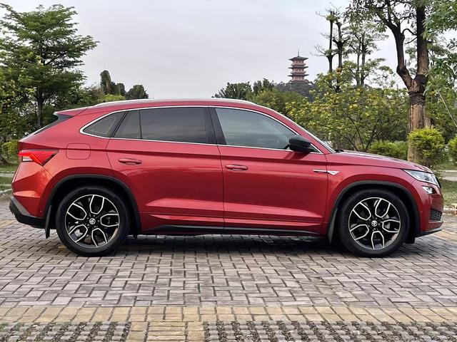 Skoda Kodiaq GT - фото 3