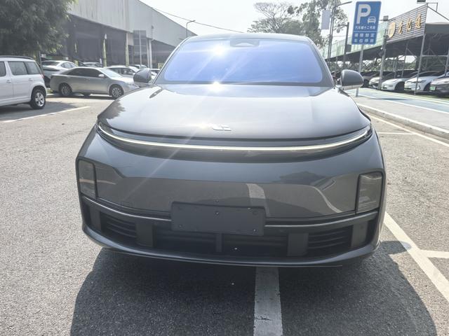Li Auto L7 - фото 1