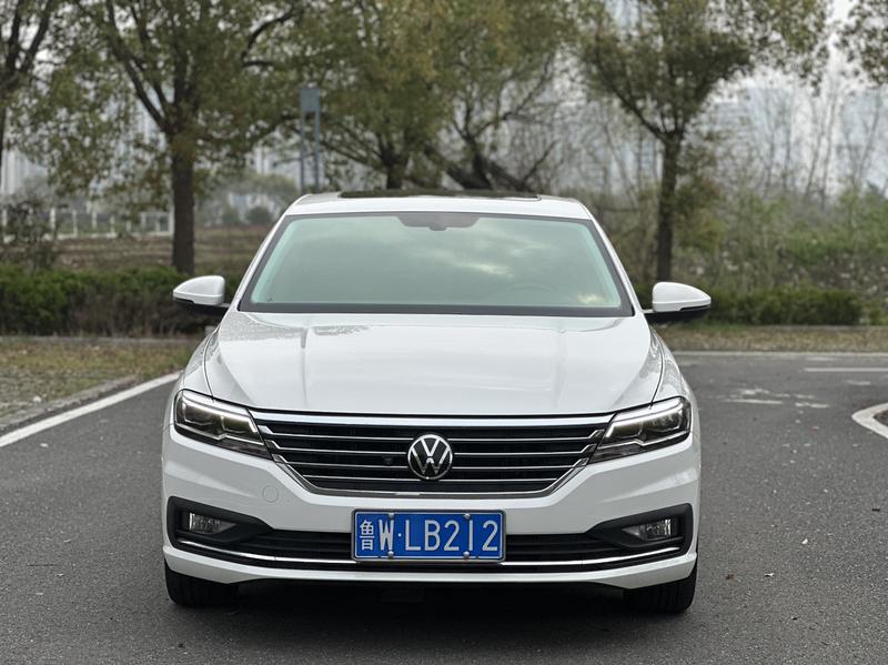 Volkswagen Lavida - фото 1