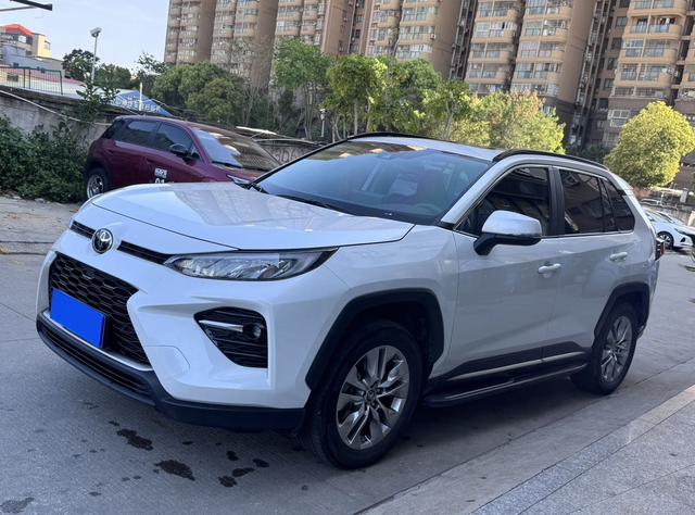 Toyota Wildlander - фото 0